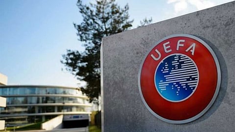 الأندية الأوروبية تطالب يويفا بـ«خمسة بدلاء» في مباريات دوري الأبطال والدوري الأوروبي