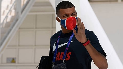 «أزمة كورونا» تشعل الحرب بين سان جيرمان والاتحاد الفرنسي