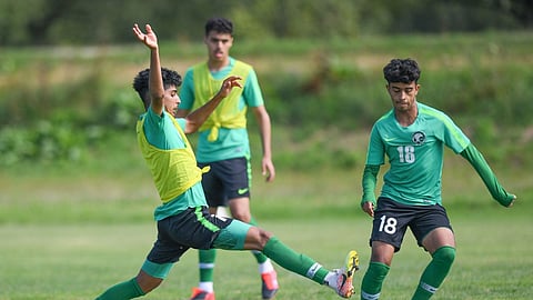 أخضر الشباب يستأنف تدريباته استعدادًا لمواجهة إندونيسيا