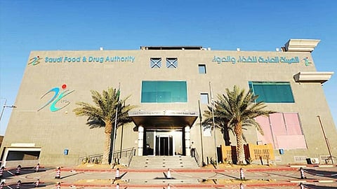 «الغذاء والدواء» تحذر من تشغيلتين لنوعين من معقمات اليدين