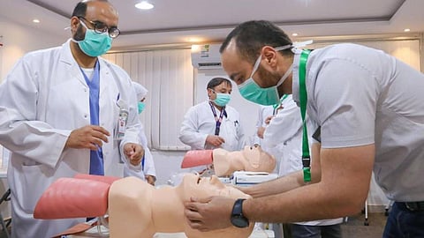التجمع الصحي بالقصيم يدرب 20 ألف كادر العام الماضي
