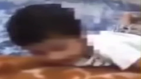 واقعة الطفل المعنَّف «عبدالله».. والدته تبوح بتفاصيل جديدة عن التعذيب