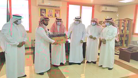«تعليم الخرج» توزع 1000 جهاز تابلت على الطلاب والطالبات