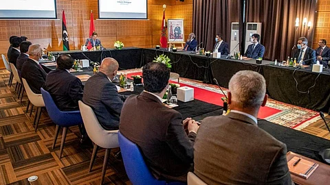 وفدا «النواب» و«مجلس الدولة» الليبيان يوقعان على المسوّدة النهائية لاتفاق «بوزنيقة» في المغرب