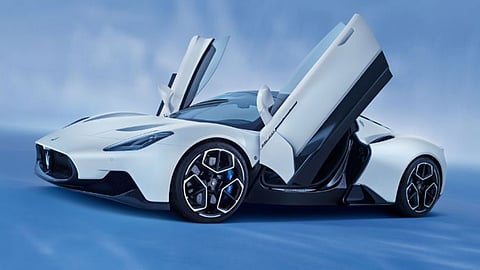 تعرف على مازيراتي MC20 التحفة الهندسية الجديدة