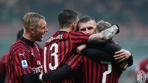 ميلان يؤمن بقاء هداف الفريق بعقد نهائي لـ5 سنوات