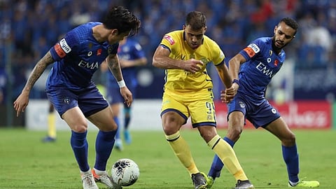 مفاجأة.. حمدالله يودع النصر ويتعاقد مع توتنهام بطلب من مورينيو