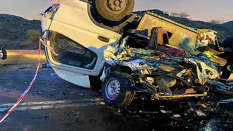 وفاة شخص وإصابة اثنين في حادث انقلاب بالباحة