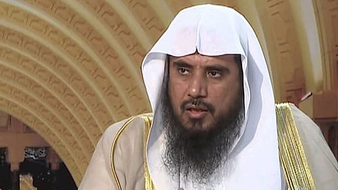 «الخثلان»: الانشغال بالقرآن عن غموض خطبة الجمعة «لا يجوز»