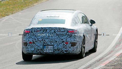 مرسيدس EQS 2021 الكهربائية بالكامل تغزو حلبة نوربورجرينج