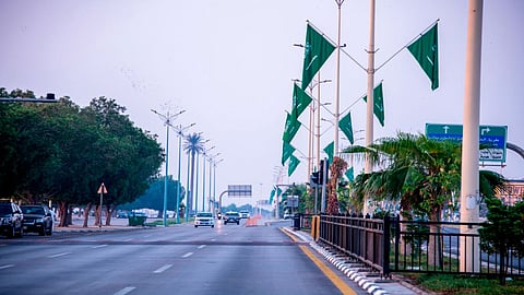 بالصور.. «الشرقية» تتزين بـ5500 علم و2600 بانر بمناسبة اليوم الوطني