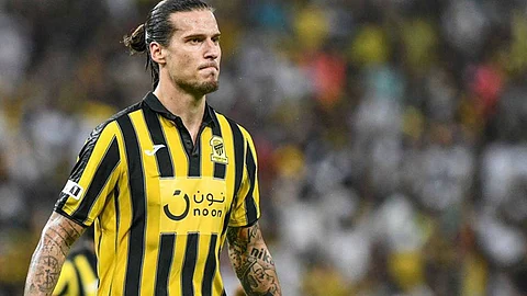 مسحة طبية للاعبين من الغد.. الاتحاد يستعين بالصربي بديلاً للأرجنتيني
