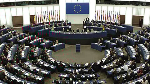 وزير الدفاع القبرصي يطالب الاتحاد الأوروبي بإجراءات حاسمة ضد تركيا