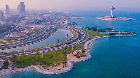 الأرصاد: رياح مثيرة للغبار وسحب رعدية اليوم في 6 مناطق