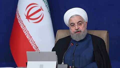 التهديدات الأمريكية بفرض عقوبات تدفع الريال الإيراني إلى الانهيار