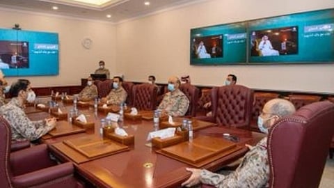 بالصور.. رئيس هيئة الأركان يتابع مشاركات القوات المسلحة في اليوم الوطني