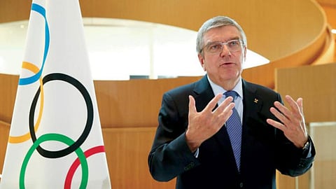توماس باخ يلمِّح إلى إقامة أولمبياد طوكيو دون وجود «لقاح كورونا»