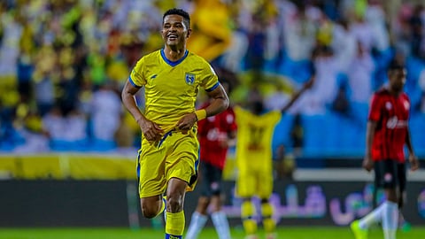 التعاون يعلن موافقته على رحيل هيلدون إلى الدوري الإماراتي