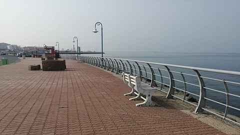 «الأمر بالمعروف» توفر مصليات متنقلة للمتنزهين بكورنيش جيزان لهذا السبب