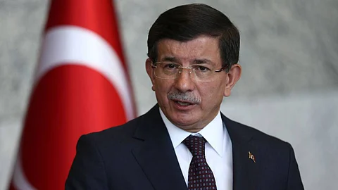 رئيس وزراء تركيا الأسبق: أردوغان يرتكب كوارث.. يوميًا تعذيب واختفاء مواطنين