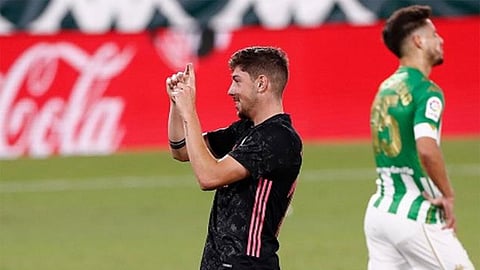 ريال مدريد ينتزع فوزًا صعبًا من بيتيس في الدوري الإسباني