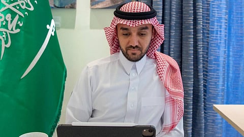 الفيصل يبحث مع رؤساء الأندية استراتيجية الدعم