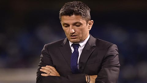 بعد موافقته على تدريب شالكة الألماني.. هل يتسبب لوشيسكو في ورطة للهلال قبل انطلاقة الموسم؟