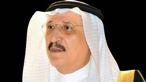 أمير منطقة جازان يعزي ذوي الشهيد «عبدالله ازيبي»