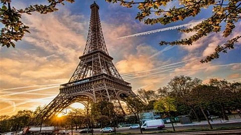 سماع دوي انفجار ضخم في العاصمة الفرنسية