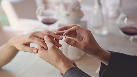 إخصائية نفسية تفسر لـ«عاجل» أسباب احتفاء زوجات بالتعدد