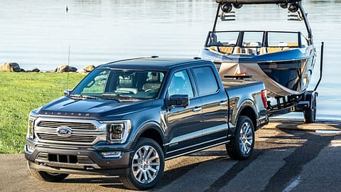 الكشف أخيرًا عن أرقام الأداء لشاحنة فورد F-150 2021 الجديدة