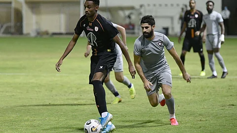 بالصور.. نصف دستة أهداف.. الشباب يفرم الدرعية وديًّا