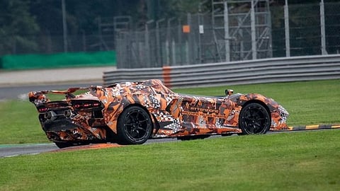 شركة لامبورجيني تستعد للكشف عن سيارة فريدة مخصصة للحلبات