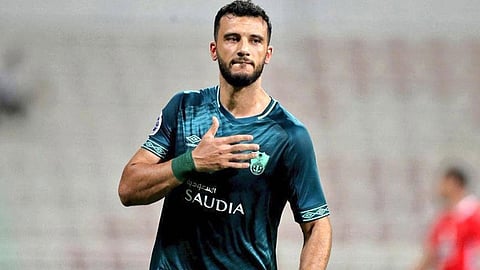 عمر السومة يطلب الرحيل عن الأهلي مجددًا.. والنصر يراقب موقفه