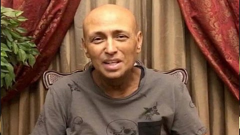 بالفيديو .. شاهد رد فعل فنان مصري بعد سماع خبر شفائه من السرطان