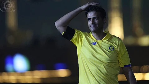 فهد الهريفي يحذر من هدم مجد النصر