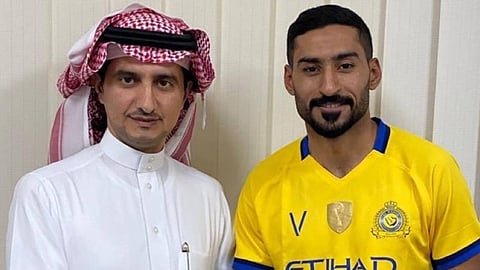 النصر يَدْعم صفوفه بمهاجم خطفه بعد صراع مع الهلال والأهلي