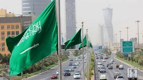 للمرة الأولى منذ 7 أشهر.. مؤشر مديري المشتريات السعودي يسجل نموًا بالقطاع الخاص
