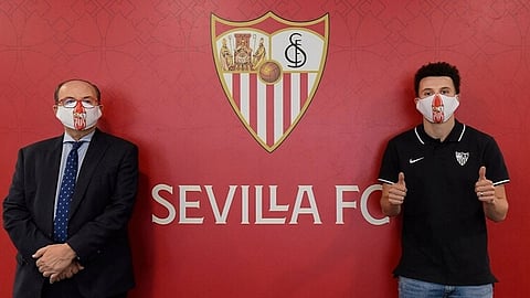 إشبيلية يضم أسامة الأدريسي.. المغربي الرابع في الفريق الأندلسي