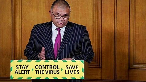 تحذير بريطاني.. «كورونا» ينتقل من الصغار إلى المسنّين ومخاوف من زيادة الوفيات