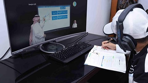 فيديو.. بث مباشر لدروس الأربعاء من الأسبوع السابع عبر قناة «عين»