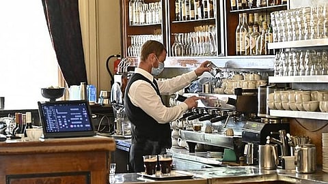 القضاء الألماني يؤيد فتح الحانات والمطاعم في برلين