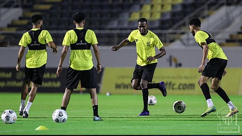 هوساوي يكشف حقيقة الهجوم الحاد على مدرب النصر