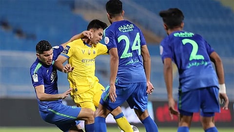 النصر يفقد جهود مايكون وبيتي مارتينيز لأسابيع