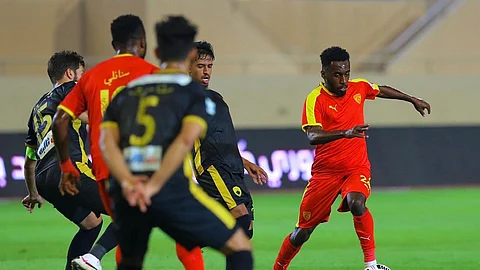 بهدفين مقابل هدف.. القادسية يتذوق طعم الفوز في الدوري السعودي على حساب ضمك