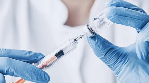 الصحة للحساسين من «البيض»: احذروا لقاح الإنفلونزا الموسمية