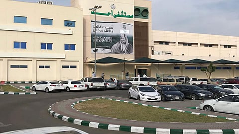 تدخل طبي عاجل لإنقاذ حياة مصاب بفشل رئوي حاد في مستشفى أحد