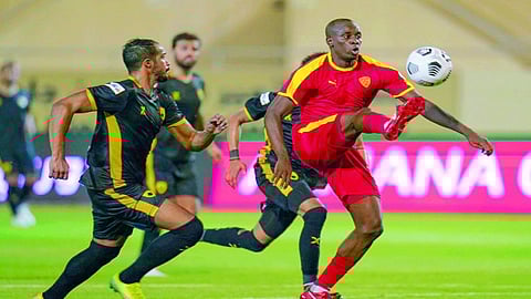 القادسية يعلن خضوع الكولومبي أسبريلا لعملية جراحية ناجحة