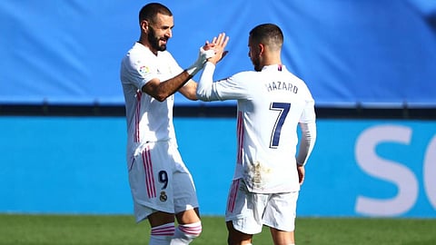 ريال مدريد يقسو على هويسكا برباعية ويتمسك بصدارة الدوري الإسباني