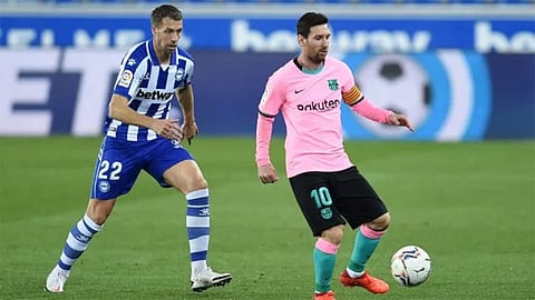 برشلونة يسقط في فخ التعادل أمام ألافيس بالدوري الإسباني